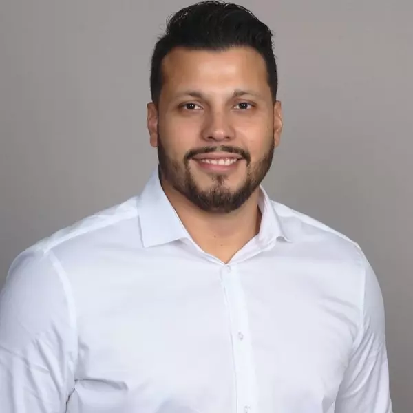 Isaias Contreras
