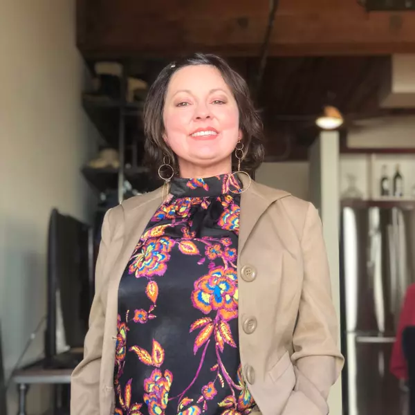 MICHELLE MENDOLA