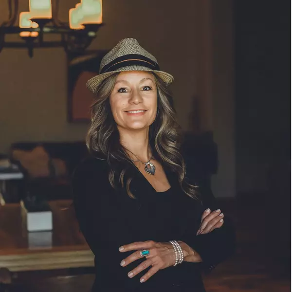 Michelle Brown, CNE, SRS, SFR, RENE