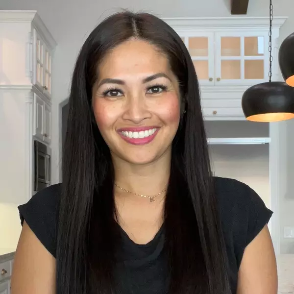 Katherine De Leon