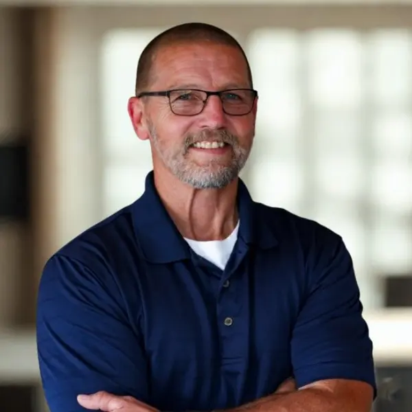 Tom Grausam