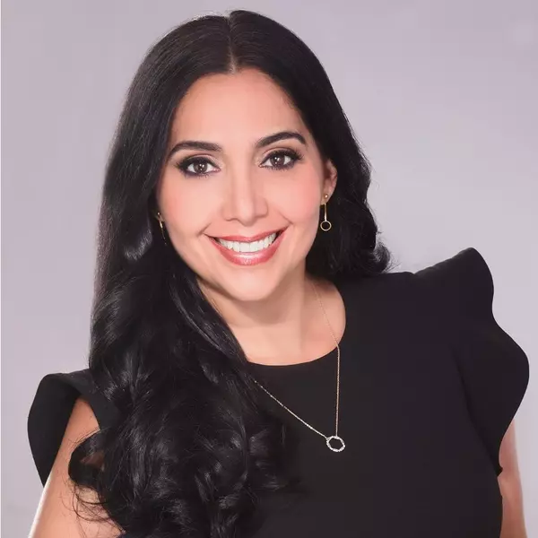 Adriana Robaina