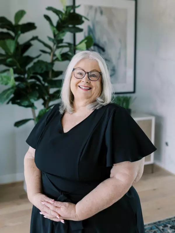 Deb Roth