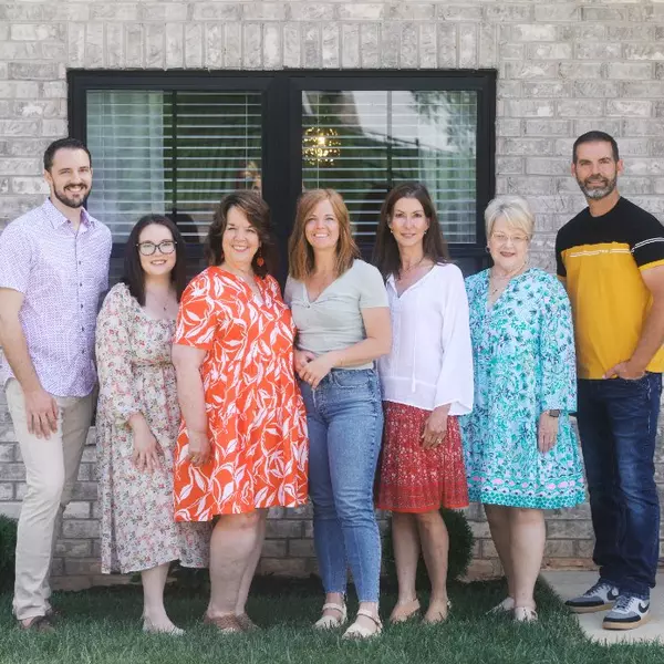 Debby Gibson Real Estate Co.