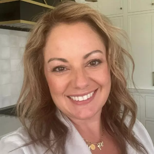 Mariam Applegate