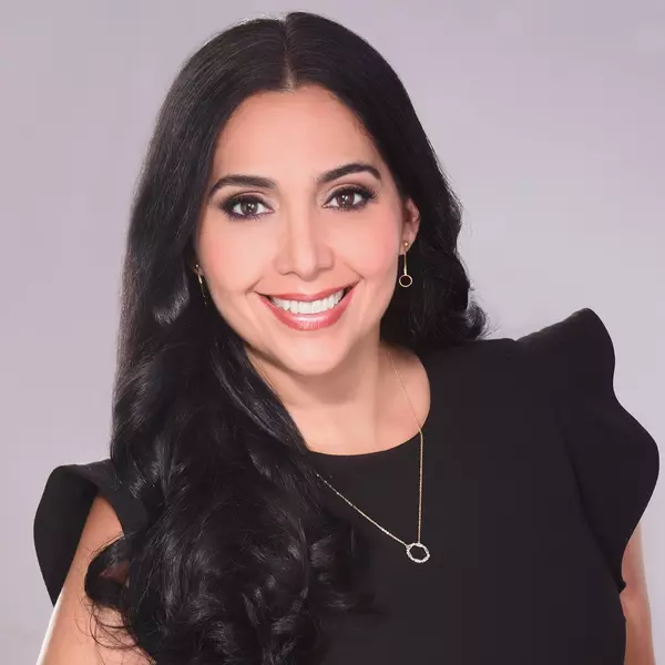 Adriana Robaina