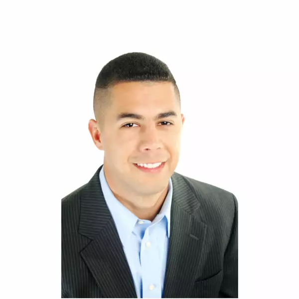 Phillip Munoz