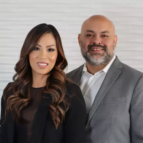 Francisco Gonzalez - Eva Chiou