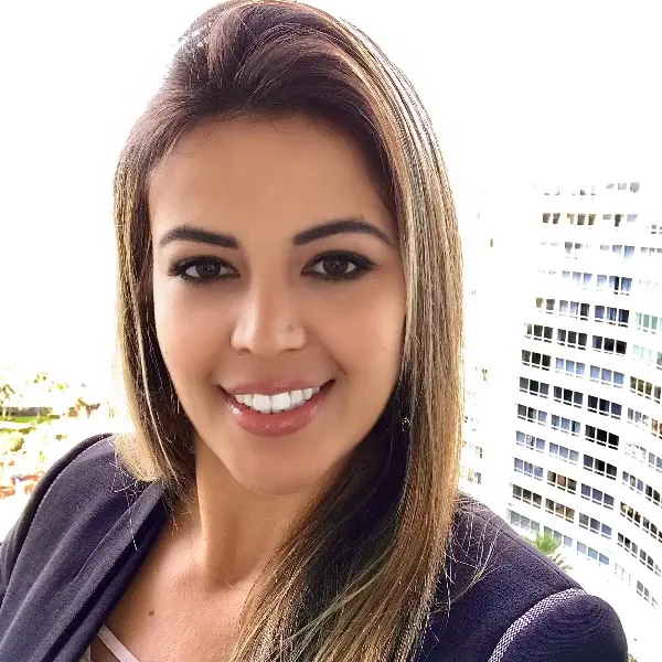Polly Coelho