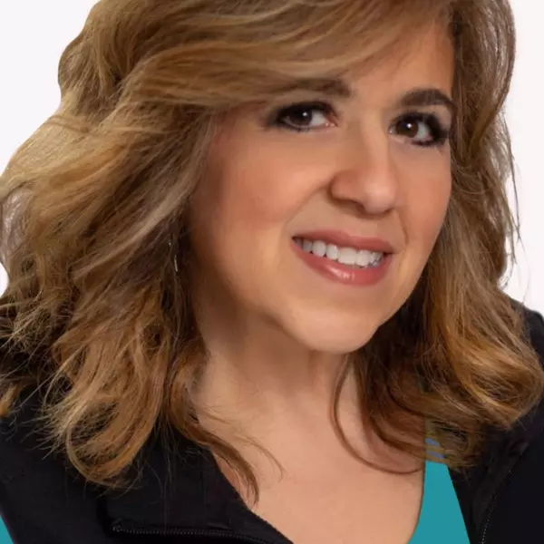 Gigliola (Gigi) Andrew