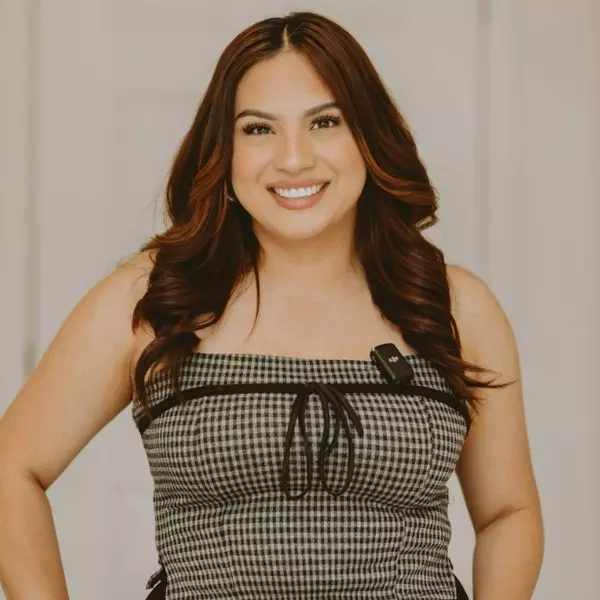 JOHANA SAENZ