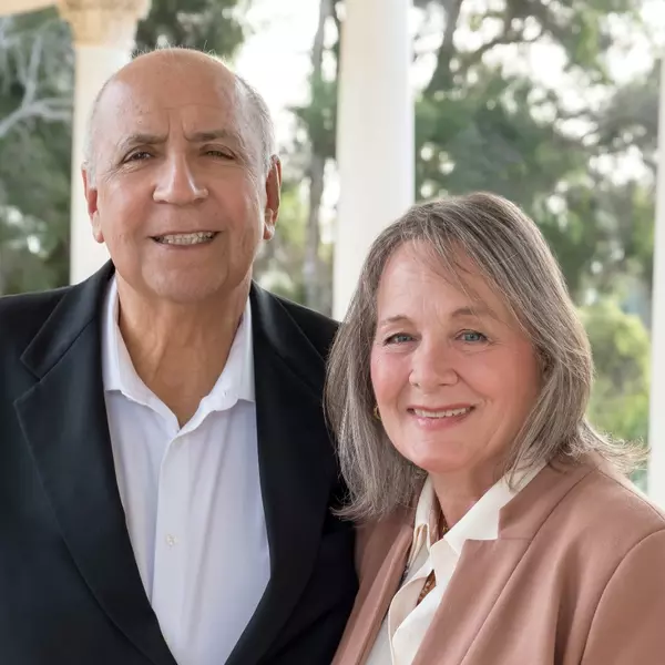 Raul & Mary Beth Viruete