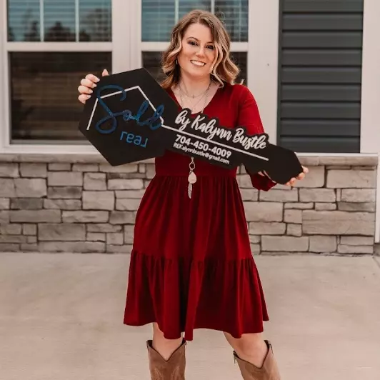 Kalynn Bustle