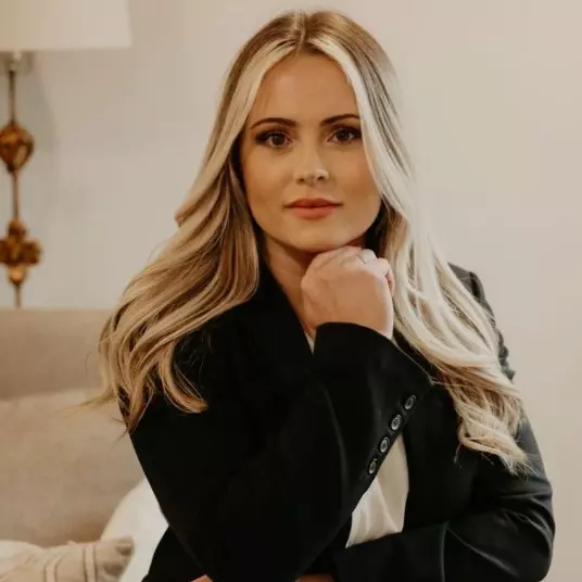 Kimi Hutchinson
