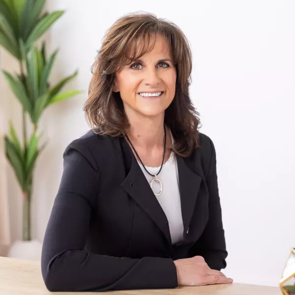 Joan Landuyt Mansour