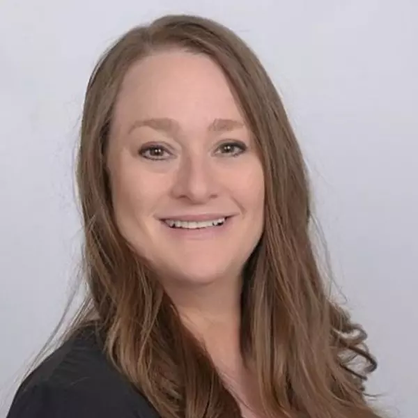 Jennifer Nevins