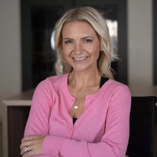 Angie VanEman Lynch