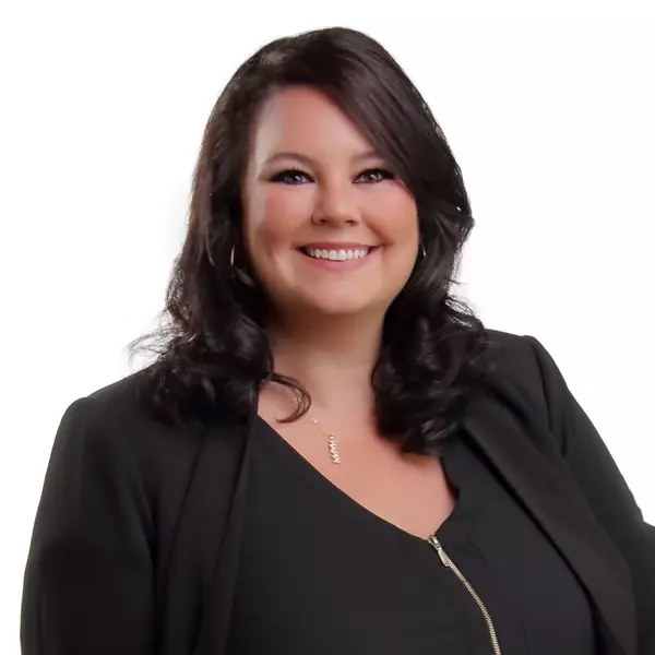 Amanda Davlin