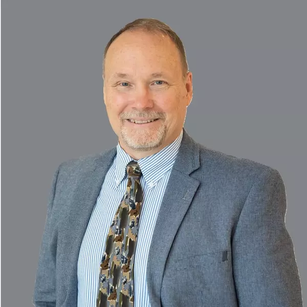 Bruce Lindholm