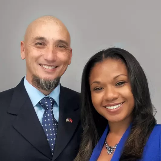 Stephanie & Candido Bueno