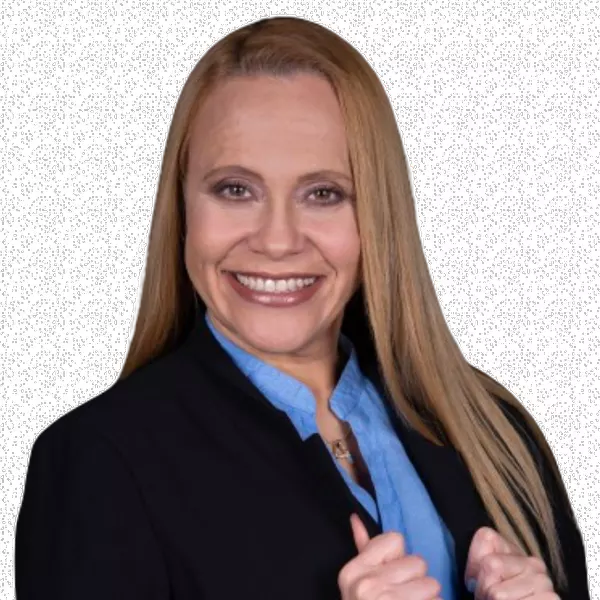 Adriana Leon