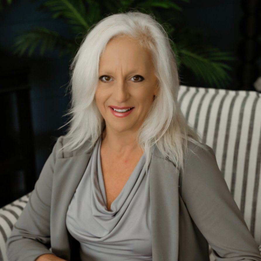 Stacy Saunders