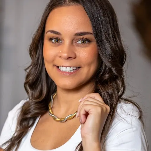Stephanie Reeves
