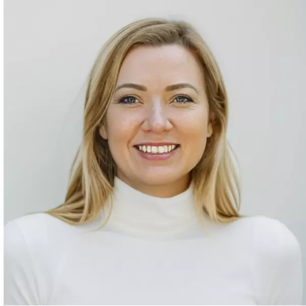 Elena Yelizarov