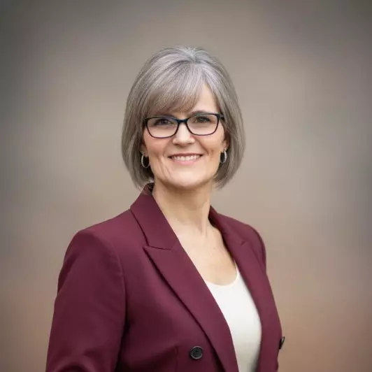 Karen Arnold