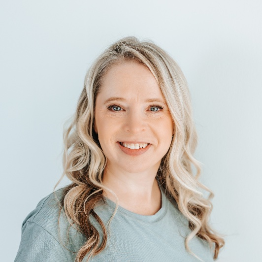 Lyndsay Jones