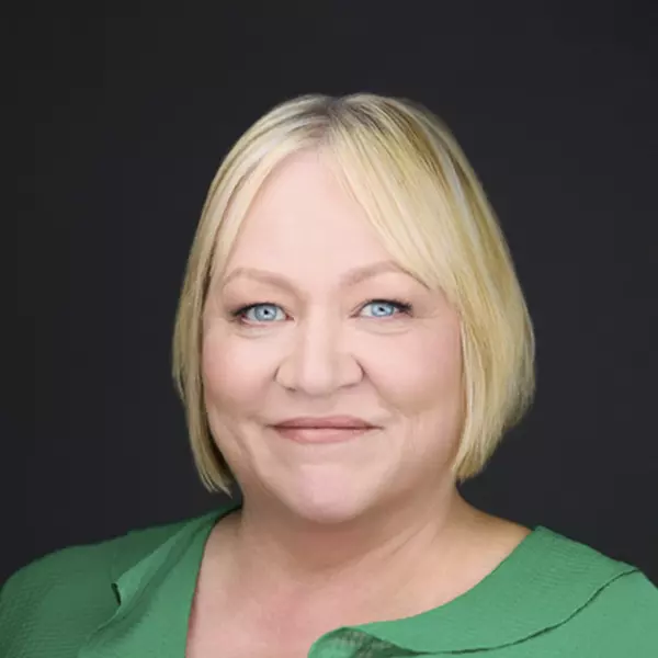 Julia Horton