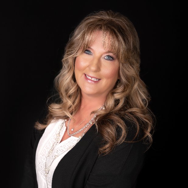 Debbie Schultz Stubbs