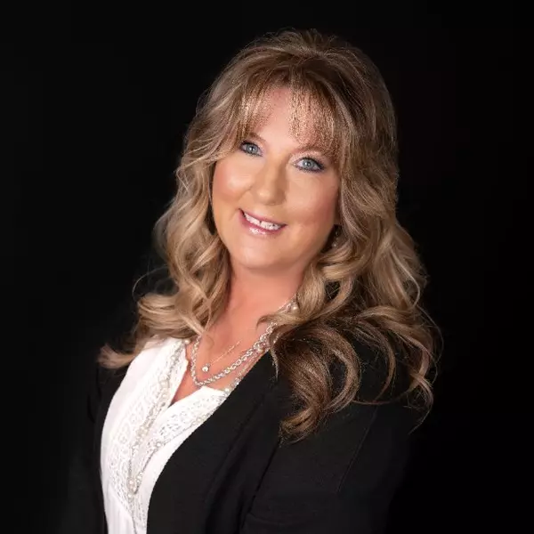 Debbie Schultz Stubbs