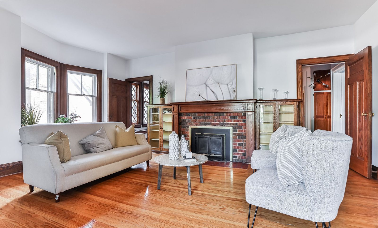 Living room at 224 Ellis Avenue