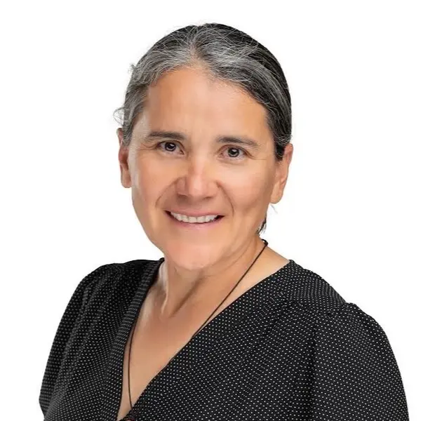 Reyna Dominguez