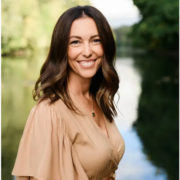 Sara Barr