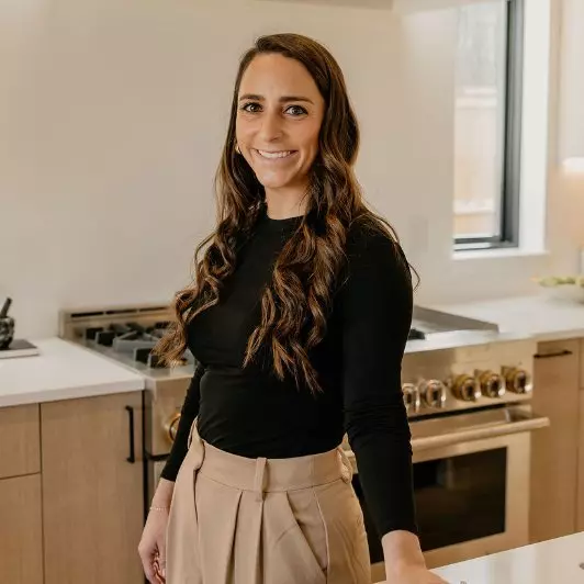 Sarah Zewe (Talcott)