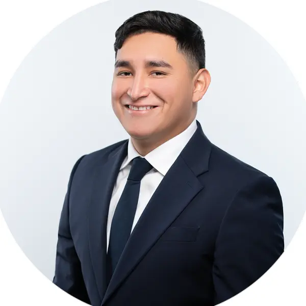 Alejandro Flores
