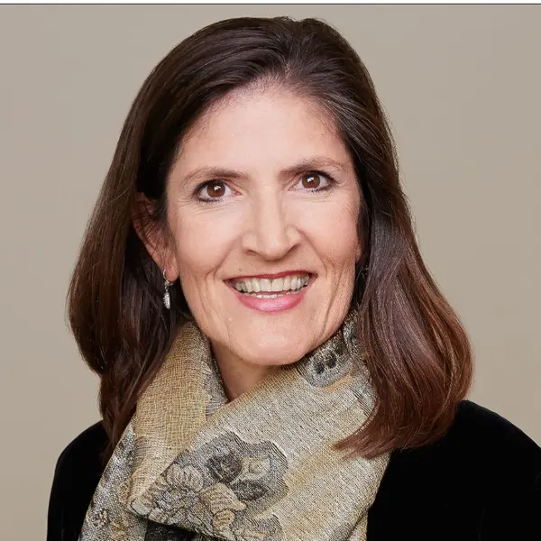 Anne Fish