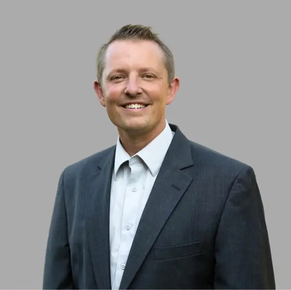 Derek Arnold