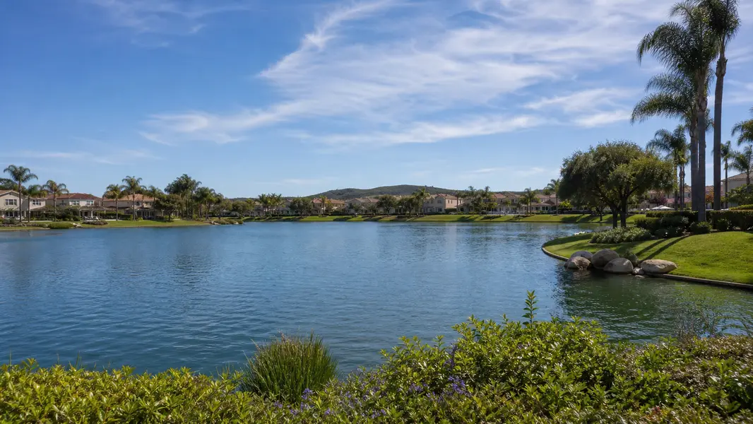 Bella Lago