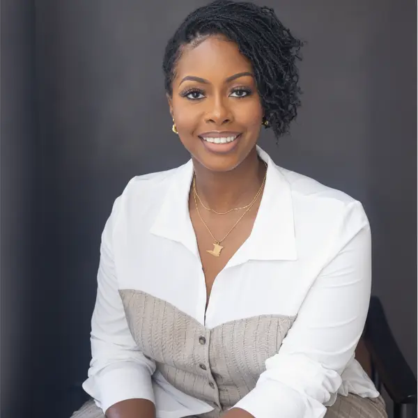 Dionne Small