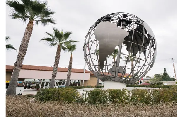 feature image of Why Leisure World Seal Beach?