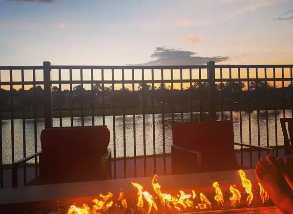 How to Choose a 55+ Community in Central Florida: Look Beyond the Beautiful Pool,Adrienne Kane