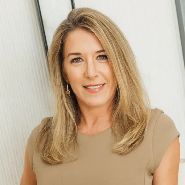 Caitlin Bronsky