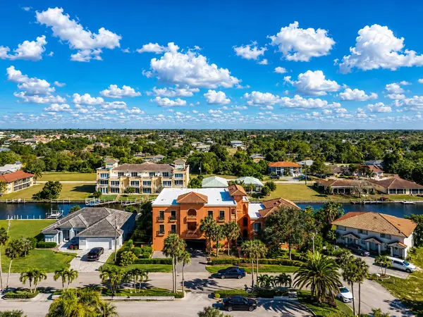 Las Brisas: Coastal Condo Living in Punta Gorda Isles