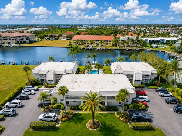 La Porta Boca: Waterfront Condo Living in Punta Gorda Isles
