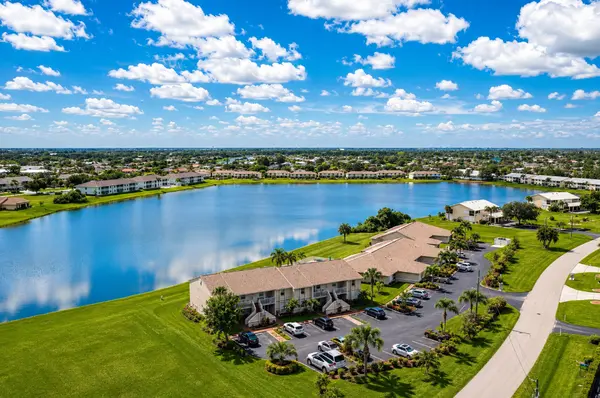 Lakeside Gardens: Relaxed Living Along the Water in Punta Gorda