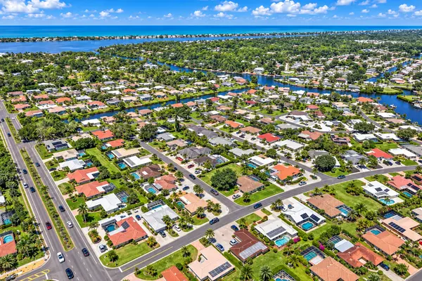 Best Golf Communities Near Englewood,Hunt Brothers Realty