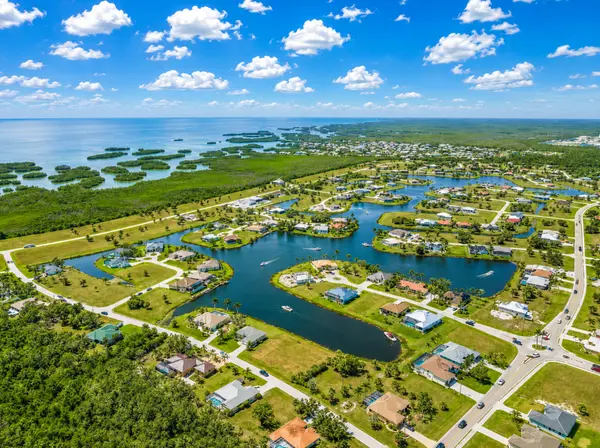 Burnt Store Lakes: Natural Beauty and Neighborhood Living in Punta Gorda